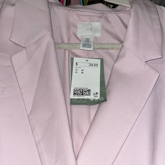 (NWT - H&M Pastel Pink Oversized Blazer) - Picture 3 of 3